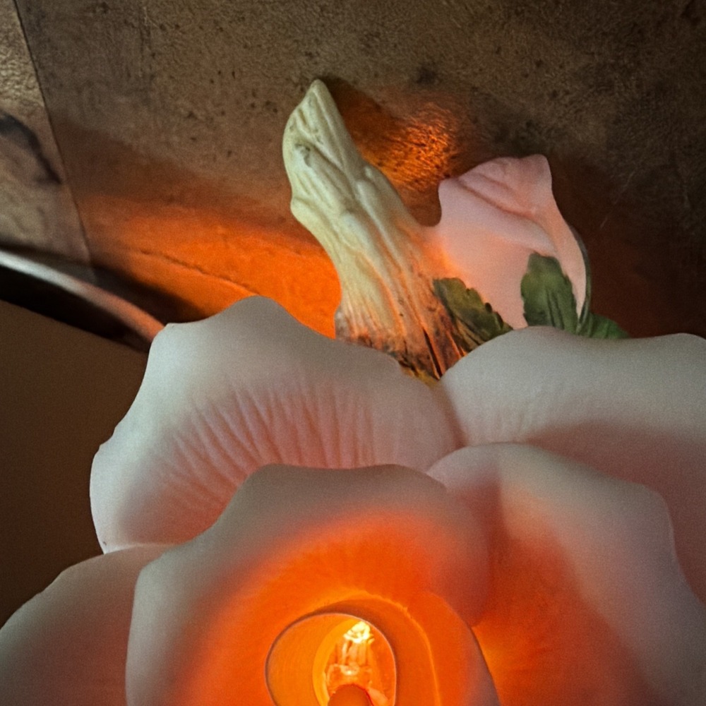 Pink Porcelain Rose Night Light Plug In Floral Ceramic Accent Vintage **Damage** - Picture 3 of 16